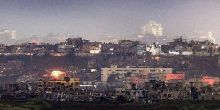 Israel lanza ofensiva contra Irán y declara estado de emergencia a nivel nacional.