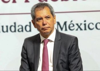 Titular de Hacienda trabajó en Vector, casa de bolsa señalada por EU de participar en esquema de lavado de dinero.