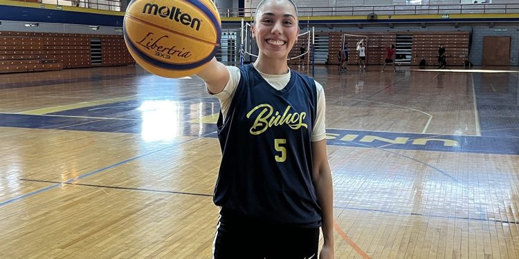 Basquetbolista búho es llamada a preselección rumbo a los JPJ 2025.