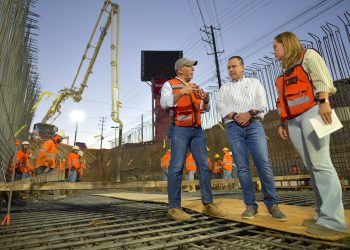 Van muy bien los avances en  obra de paso a desnivel: Toño Astiazarán.