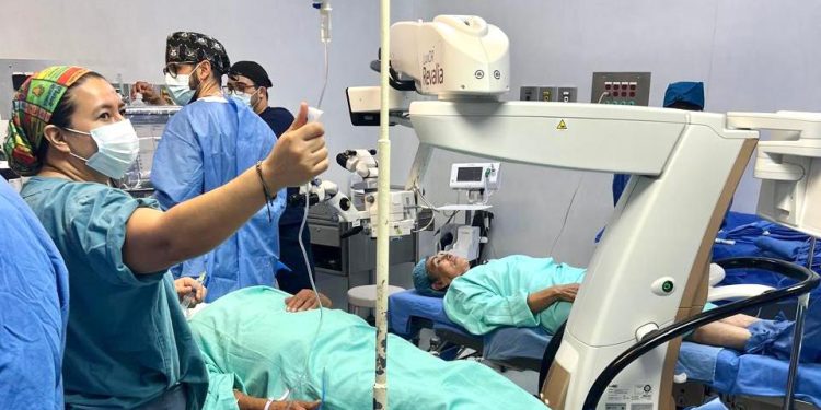 Realiza IMSS en Sonora Novena Jornada de Cirugías de Cataratas.