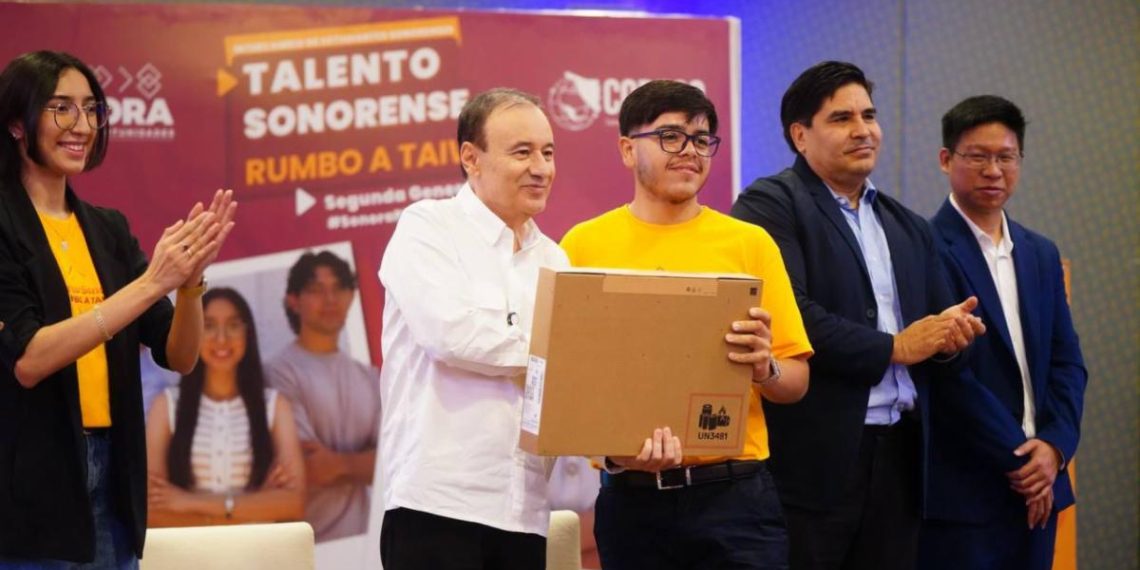 Gobernador Durazo profesionaliza con el Plan Sonora a segunda generación de estudiantes sonorenses en Taiwán.
