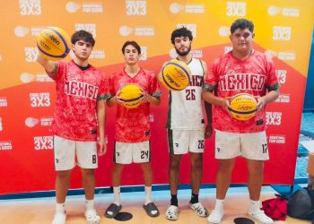 Es un verdadero orgullo que jóvenes guaymenses hayan logrado un campeonato mundial de básquetbol: Beltrones.