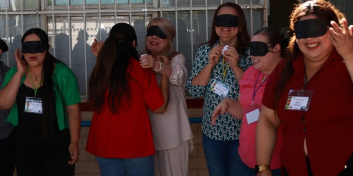 Implementa SEC estrategia internacional para atención especializada de alumnado con discapacidad visual.