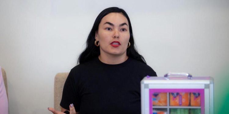 ISC fortalece el bienestar juvenil en Quiriego con programas y entrega de equipo.