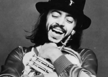 A los 84 años muere el músico de jazz Chuck Mangione.