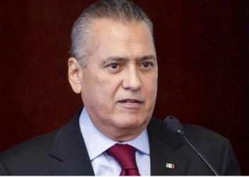 Permanente concede licencia a Manlio Fabio Beltrones por tiempo indefinido.