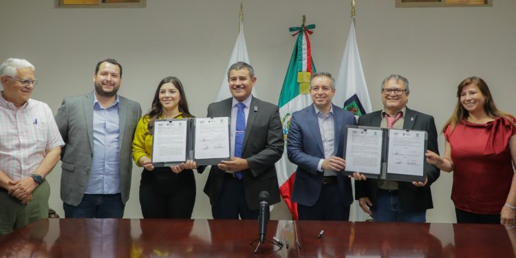 Firman Congreso de Sonora e ITSON convenio para fortalecer el trabajo legislativo.