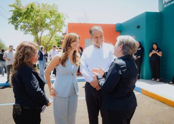 Dignifican Toño Astiazarán y Patty Ruibal atención a familias con oficinas renovadas.