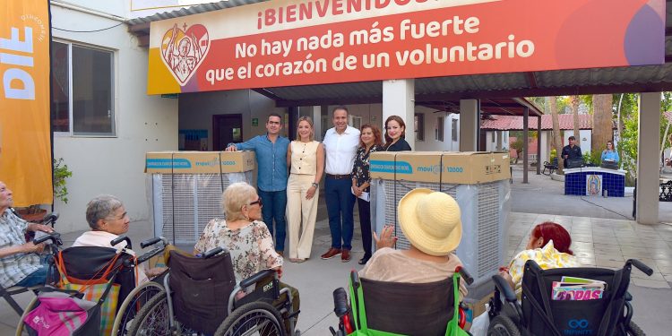 Con aportación de Carín León a través de Misión Solar se apoya a asociaciones como el asilo de ancianos: Toño Astiazarán.