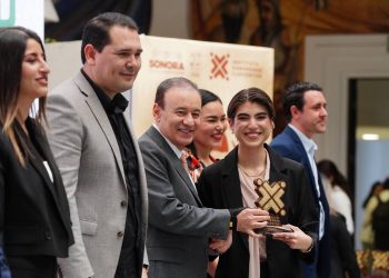 Gobernador Durazo da histórico impulso al talento sonorense con 120 mil pesos del Premio Estatal de la Juventud.