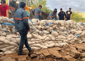 Atiende Ayuntamiento de Hermosillo afectaciones por intensas lluvias en San Lorenzo.
