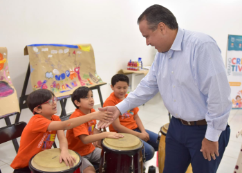 Apoya Toño Astiazarán a niñas y niños con Campamento Cultural del IMCA.