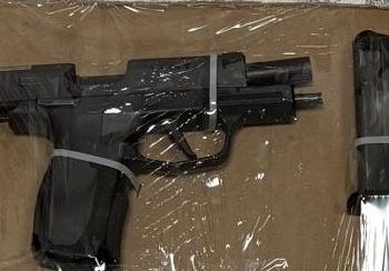 Detienen Gobierno de Sonora a tres personas con arma y narcótico en Cajeme.