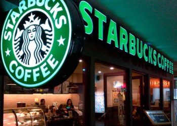 Starbucks México eleva los momentos de café con una nueva tienda en Playa del Carmen.
