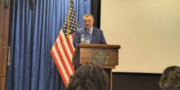 Ted Cruz envía mensaje a Sheinbaum tras rechazo a solicitudes de EU; “México debería aceptar nuestra oferta como amigos”.