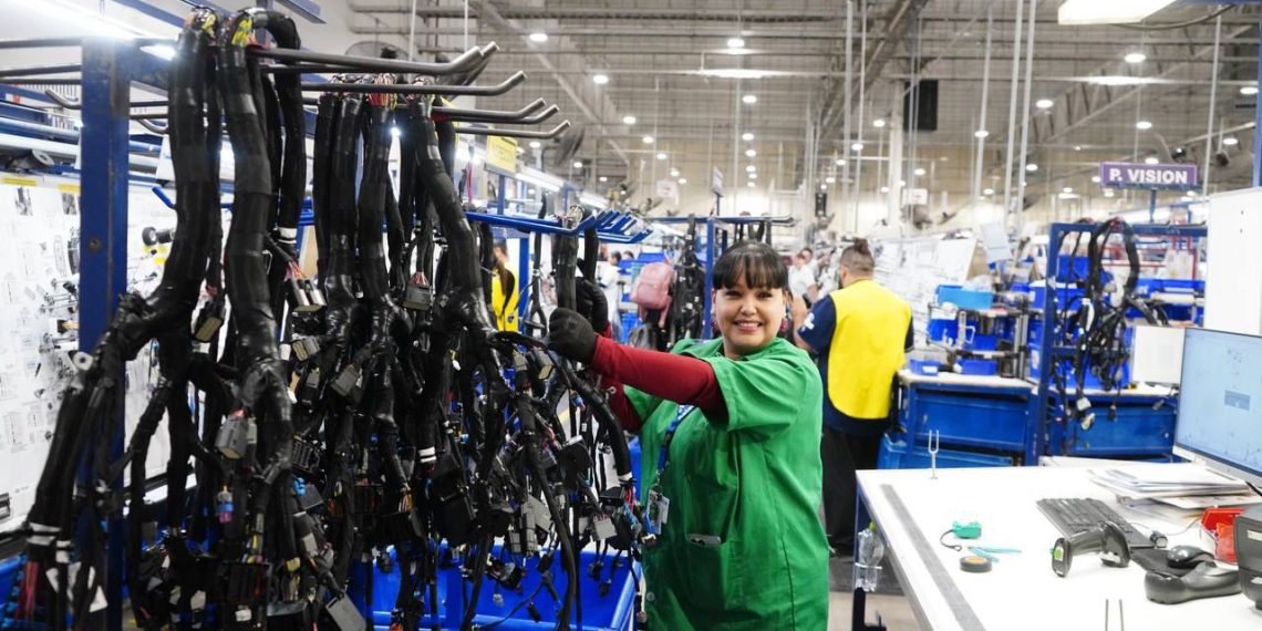 Gobernador Durazo fortalece con Plan Sonora conectividad, economía y empleo; atrae nuevas inversiones industriales.