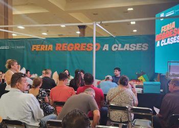 Continúa stand de Tesorería Municipal este domingo 17 en la Feria de Regreso a Clases 2025.