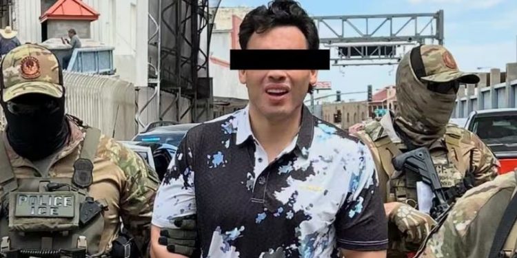 EU entrega a Julio César Chávez Jr. a México e ingresa al penal de Hermosillo.