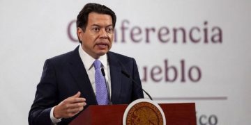 Mario Delgado, titular de la SEP, esconde departamento millonario en Reforma.