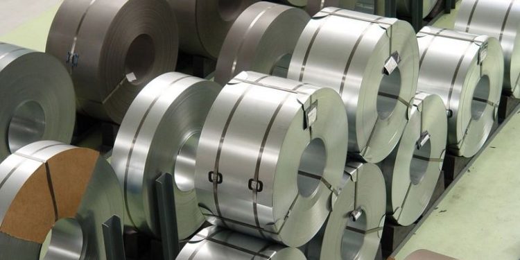 EU amplía alcance de aranceles al acero y aluminio a “productos derivados”.