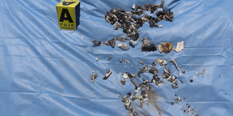 FGJES investiga hallazgo de restos óseos calcinados en ruta Sáric-Sásabe.