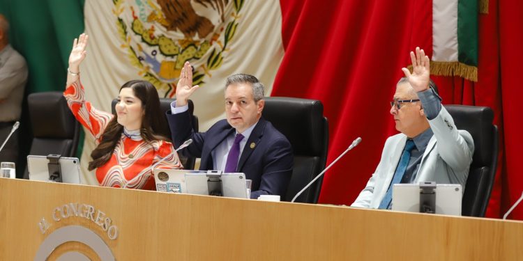 La Diputación Permanente del Congreso de Sonora da trámite a correspondencia y aprueba actas.