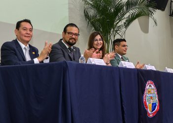 Se actualizan estudiantes y profesionales en el IX Congreso de Odontología de la Unison.
