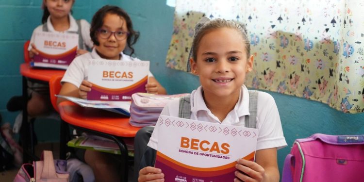 Con inversión histórica de más de 8 mil 600 millones en educación, Gobernador Durazo arranca ciclo escolar 2025-2026.