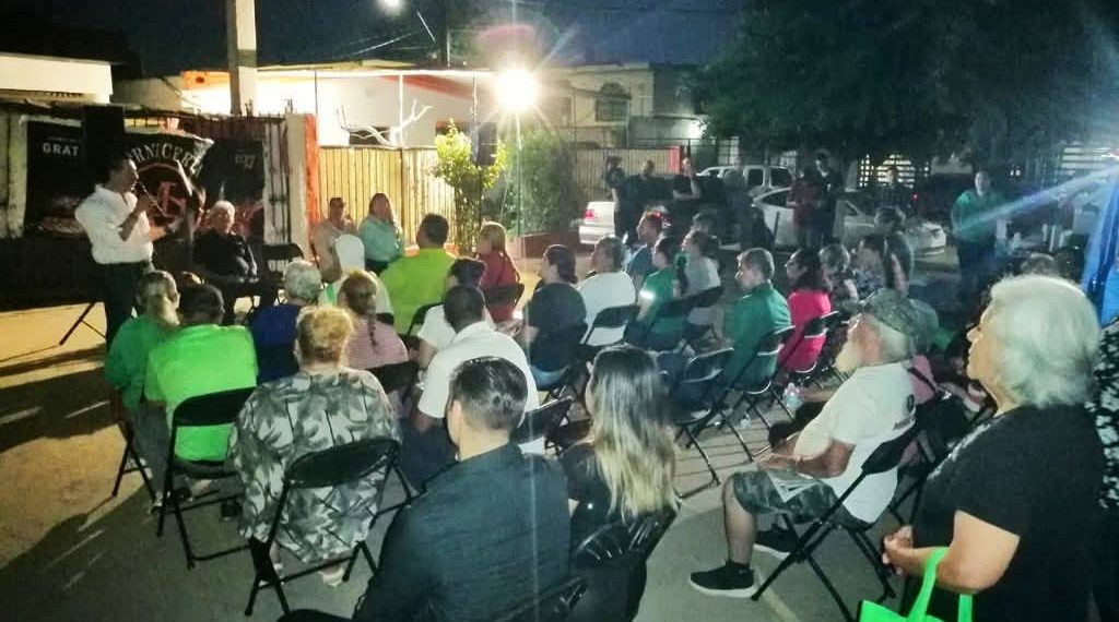 David Figueroa lleva jornada 25 del “Diputado en tu Colonia” a la Mirasoles.