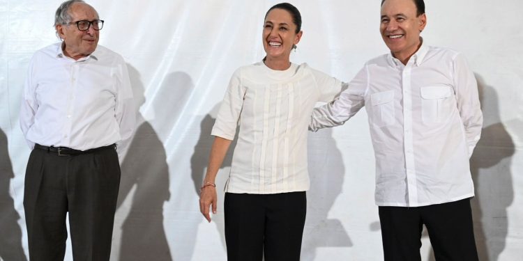 Gobernador Durazo destaca proyectos de transformación para Sonora en primer año de Presidenta Sheinbaum.