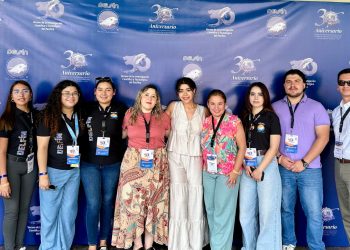 Participa alumnado de la UES en el 30 Congreso Internacional de Investigación Científica y Tecnológica.