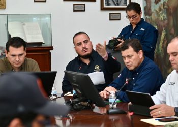 Instala Gobernador Durazo Comité Operativo de Emergencias para despliegue de acciones preventivas por huracán Lorena.