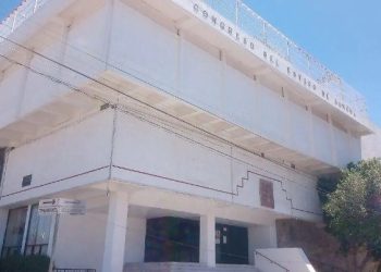 Nuevos magistrados del Supremo Tribunal de Justicia en Sonora rinden protesta en el Congreso del Estado.