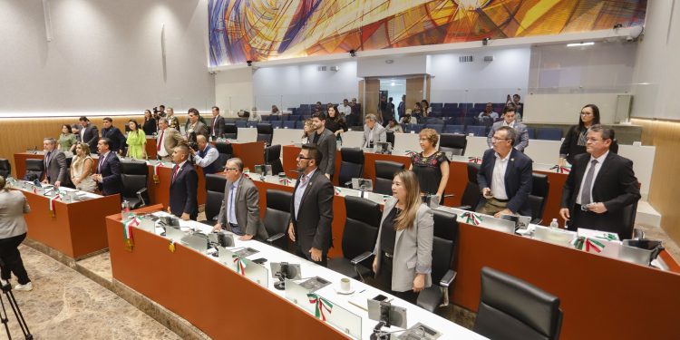 Turna Congreso de Sonora iniciativas sobre violencia familiar, impuestos ejidales, registro de animales de compañía y desarrollo rural.