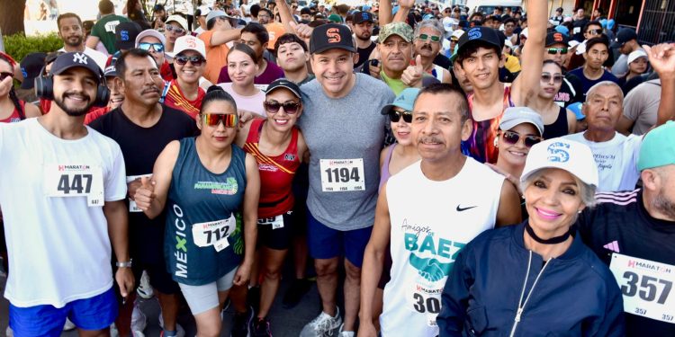 Encabeza Toño Astiazarán Primer Trote Amistoso en Nogales junto a más de 1500 corredores.