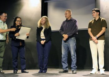 Reconocen a Luis Enrique García en el 17 Festival Internacional de Teatro Universitario