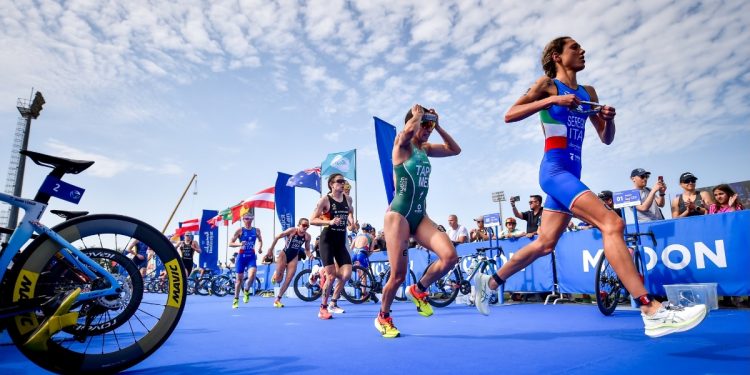 Concluye Rosa Tapia actuación en final de serial del Campeonato Mundial de Triatlón