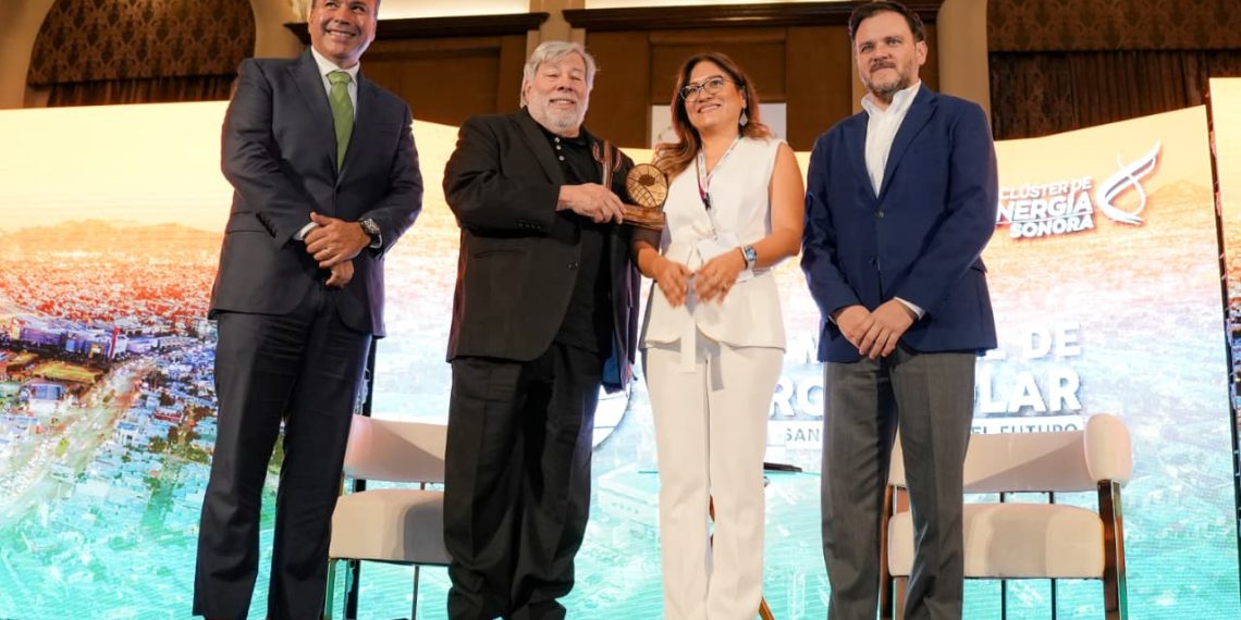Reconoce Steve Wozniak cofundador de Apple transformación de Hermosillo hacia una Ciudad Solar