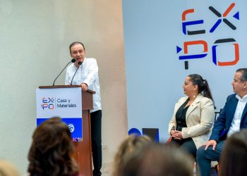 Gobernador Durazo y Canadevi fortalecen la vivienda en Sonora con inicio de 55 mil casas para familias vulnerables