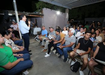 Lleva David Figueroa jornada 32 del ‘Diputado en tu Colonia” a El Choyal