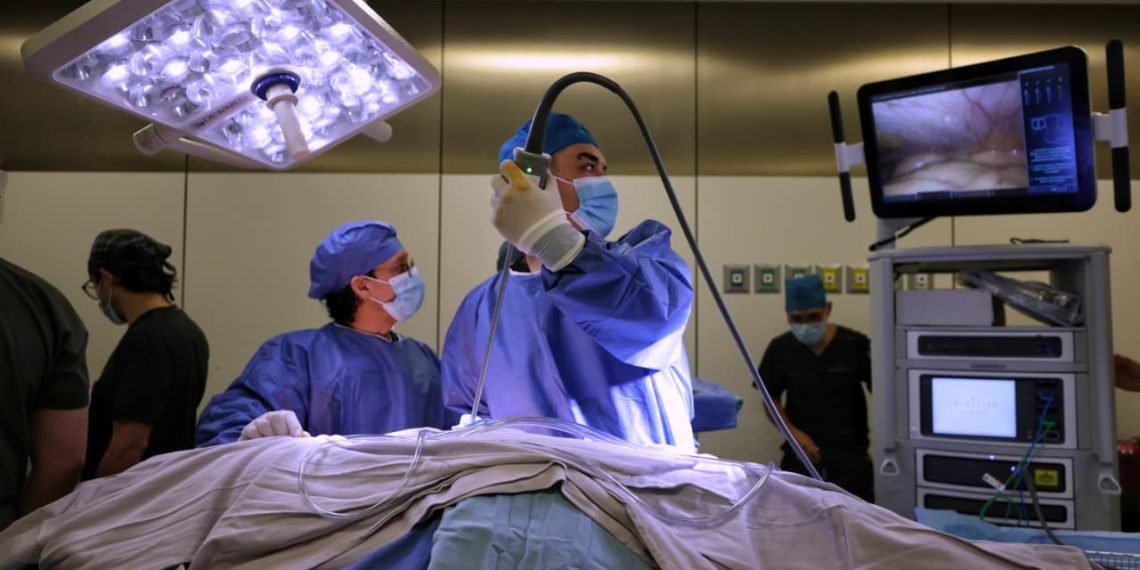 Implementa Hospital Regional del ISSSTE en León Plan de Cirugía Robótica; destaca capacitación de especialistas