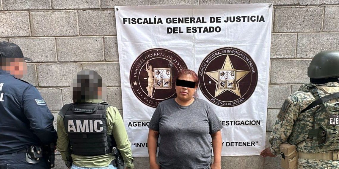 Aseguran droga y detienen a mujer en cateo en el Centro de Hermosillo