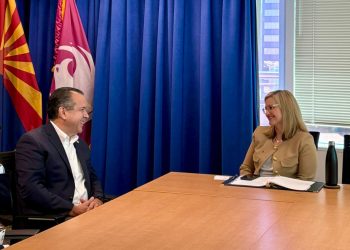 Destaca Toño Astiazarán virtudes de Hermosillo como polo de inversión ante empresarios y alcaldesa de Phoenix