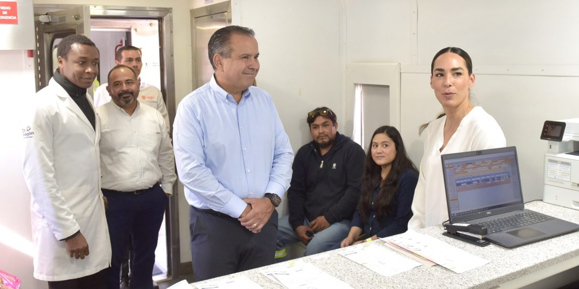 Da bienvenida Toño Astiazarán a servicios de salud del Dr. Vagón en Hermosillo