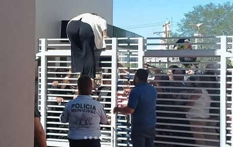 Unison emite comunicado de ajustes para ceremonias de graduación con invitados