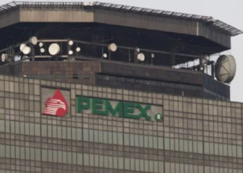 Por primera vez, mexicanos tienen que pagar para mantener a Pemex en 2026