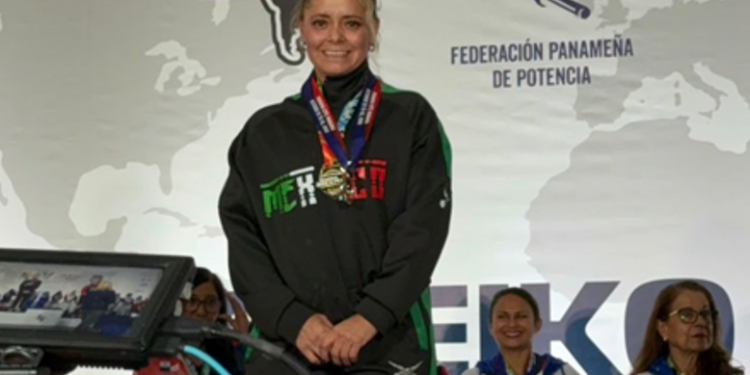 Gana sonorense Eva Olmos segundo lugar en internacional de Powerlifting en Panamá.