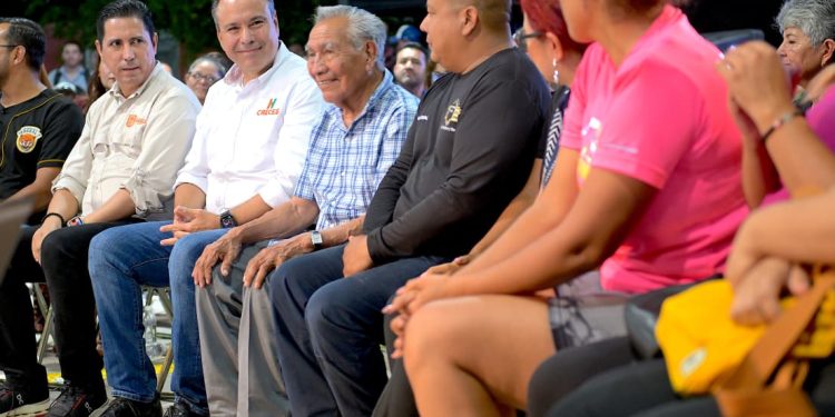 En la H los ciudadanos hacen gobierno decidiendo las obras que quieren para sus colonias: Toño Astiazarán