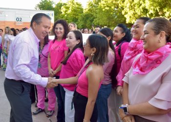 Llama Toño Astiazarán a hacer conciencia en la conmemoración del Día Mundial de la Lucha contra el Cáncer de Mama